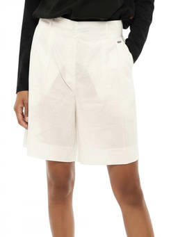 Woolrich - White Double-Pleat Shorts