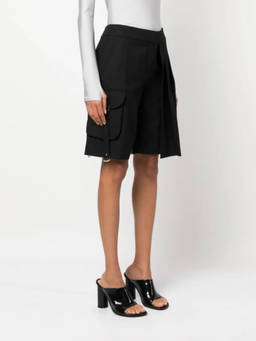 OFF-WHITE - Black pleated cargo shorts