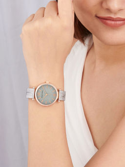 Joker and Witch - Joker & Witch Demi Luxe Silver Watch with Sage Green Dial and a Sleek Metallic Strap-AMWW892 (M)