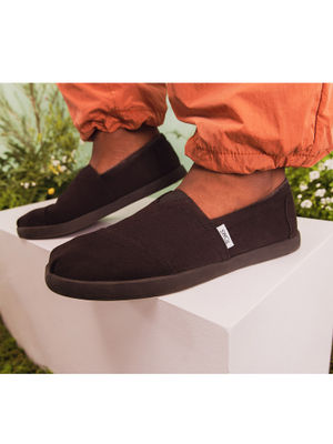 toms shoes wide width