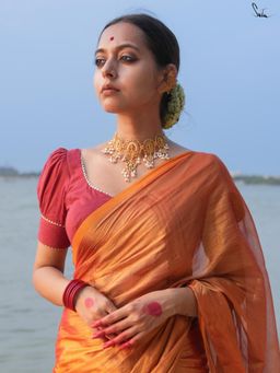 Suta - Women Maroon Solid Cotton Sweetheart Neck Stitched Blouse