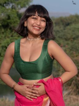 Suta - Women Green Solid Stitched Blouse