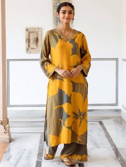 KAFTANIZE - Yellow Rayon Printed Kurta with Palazzo