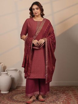 Extra love by Libas - Printed Cotton Blend Straight Kurta Palazzo with Dupatta