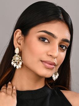 Anvik - Gold-Plated Off White Kundan Chandelier Earrings With Bead Drops