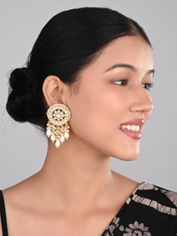 Anvik - White Kundan Studs With Pearl Drops