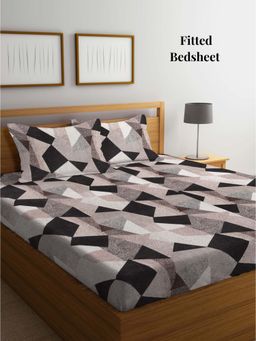 ARRABI - Multi Geometric TC Cotton Blend Supert King Fitted Bedsheet with 2 Pillow Covers