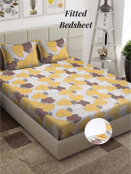 ARRABI - Yellow Geometric 310 TC Cotton Blend King Fitted Bedsheet with 2 Pillow Covers