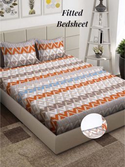 ARRABI - Orange Geometric 310 TC Cotton Blend King Fitted Bedsheet with 2 Pillow Covers