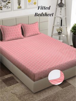 ARRABI - Pink Geometric 310 TC Cotton Blend King Fitted Bedsheet with 2 Pillow Covers