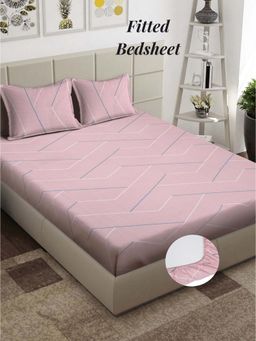 ARRABI - Pink Geometric 310 TC Cotton Blend King Fitted Bedsheet with 2 Pillow Covers