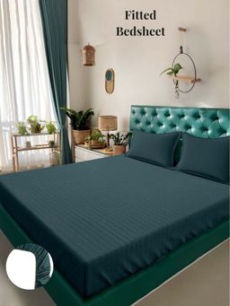 ARRABI - Green Stripes 310 TC Cotton Blend Super King Fitted Bedsheet with 2 Pillow Covers