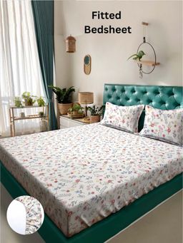 ARRABI - Off White Floral 310 TC Cotton Blend Super King Fitted Bedsheet with 2 Pillow Covers