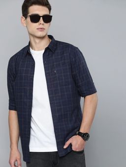 Levi's - Men Navy Blue Slim Fit Casual Shirt