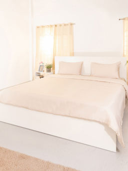 Oyvu - Off White 300Tc Bedsheet with 2 Pillow Covers
