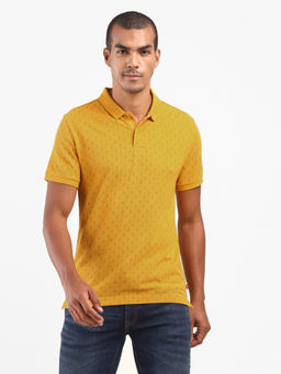 Levi's - Men Mustard Slim T-shirt