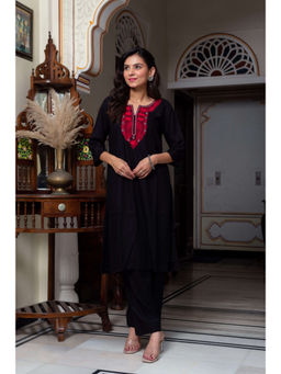 Bhavini Paris - Aarohi Straight Kurta with Pant
