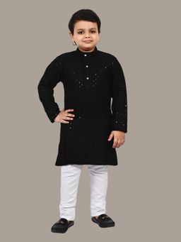 BT DEZINES - Black Embroidered Kurta and Pyjama (Set of 2)