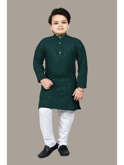 BT DEZINES - Green Embroidered Kurta and Pyjama (Set of 2)