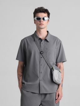 Jack & Jones - Grey Over-Sized Shirt