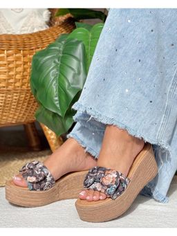 Alberto Torresi - Women Tan TPR Wedges