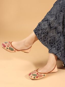 CHINRAAG - Women Pink Synthetic Juttis