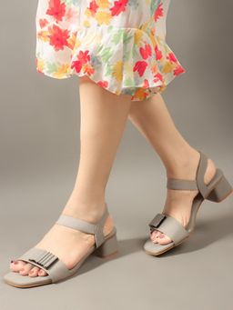 CHINRAAG - Women Grey Synthetic Heels