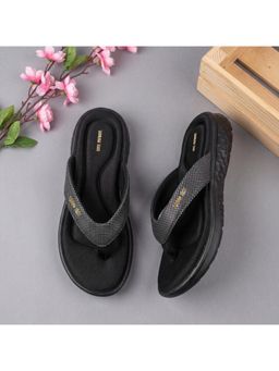 Toucantoes - Plush Women’s Comfort Flip-Flops