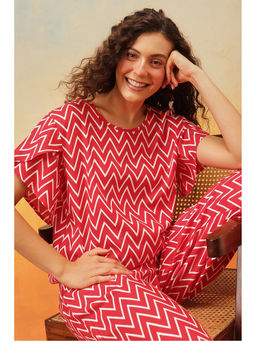 Clovia - Crepe Sassy Printed Top And Pyjama Set - Red
