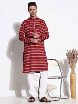 SHOWOFFFF - Men Maroon Striped Kurta with Trouser (Set of 2)