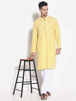 SHOWOFFFF - Men Yellow Striped Kurta with Trouser (Set of 2)