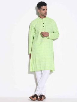 SHOWOFFFF - Men Green Striped Kurta with Trouser (Set of 2)