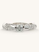 White Gold color option, Currently selected