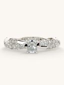 White Gold color option, Currently selected