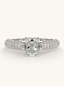 White Gold color option, Currently selected