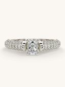 White Gold color option, Currently selected
