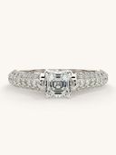 White Gold color option, Currently selected