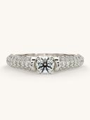 White Gold color option, Currently selected