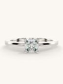 White Gold color option, Currently selected