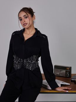 Maenaam - Black Maris Saeng Shirt with Belt