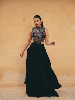 Maenaam - Womens Polyester Sequined Black Gown
