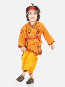 BownBee - Yellow Printed Kurta, Dhoti with Bansuri, Mukut and Belt (Set of 5)