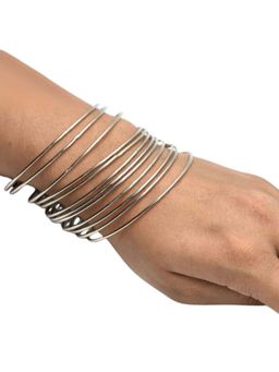 I Jewels - Set of 12 Plain Silver Plated Bangles