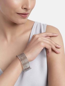 I Jewels - Rhodium-Plated Spring Bangle