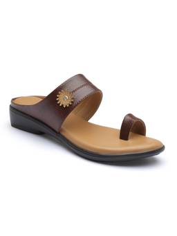 VYSTIQ - Womens Brown Floral Ornament Cushioned Toe Loop Sandals