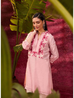 Lakshita - Light Pink Embroidered Kurta For Women