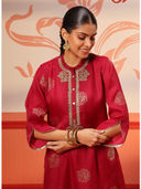 Red color option, Sold out, Currently selected