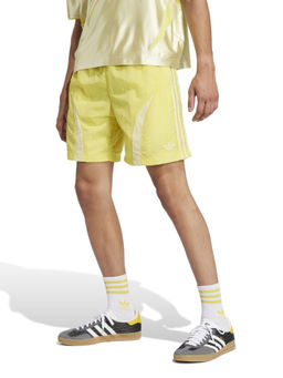 adidas Originals - 2000 Men Yellow Originals Shorts