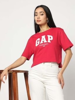GAP - Women's Applique Regular Fit Round Neck T-Shirt