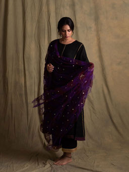 PRIYANKA RAAJIV - Aanya Black Linen Flowy Kurta With Palazzo (Set of 3)